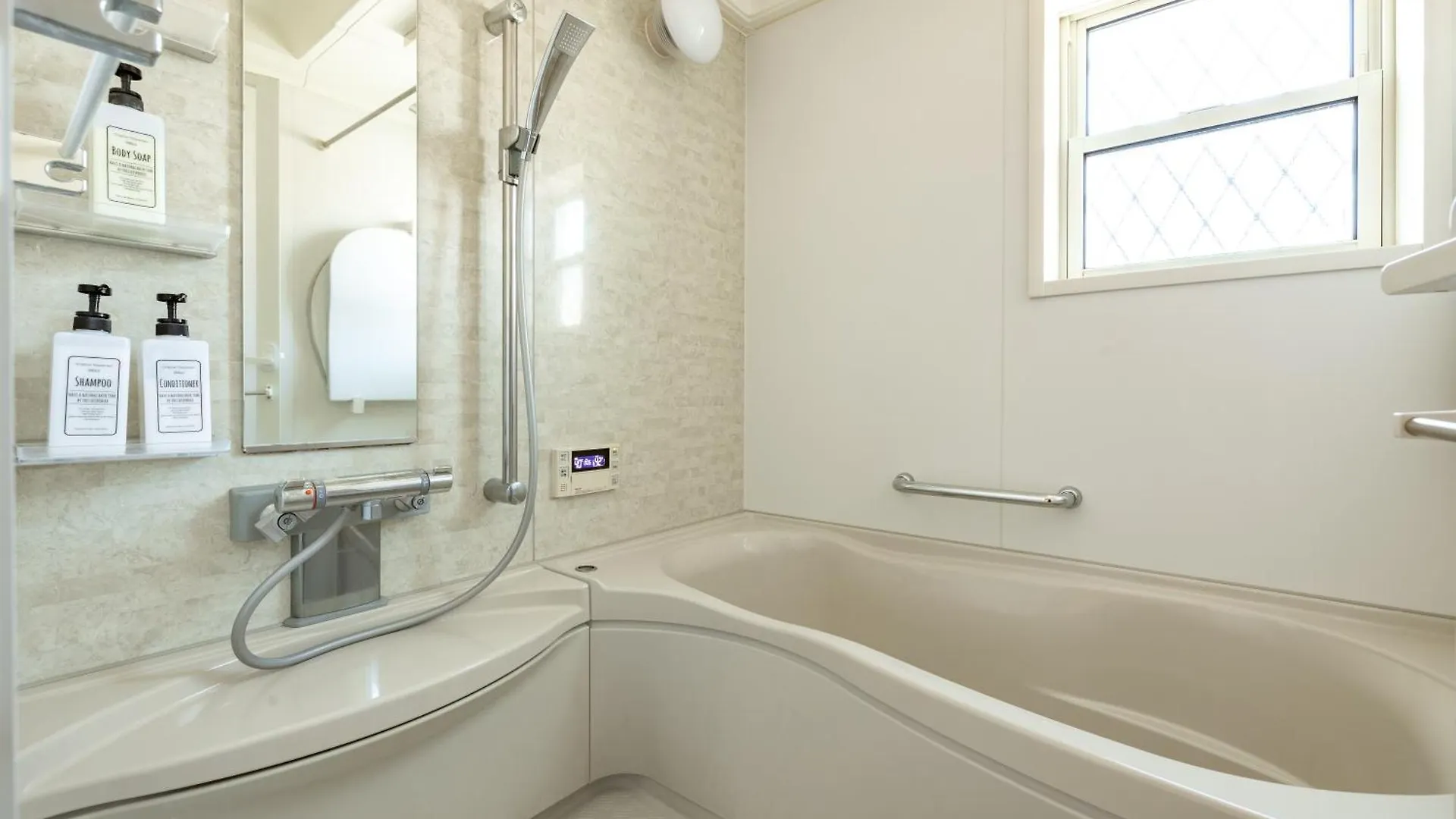 舞浜1軒家貸切ー最大10名様一駐車場付きmaihama Rent-A-House Villa Urayasu Japan
